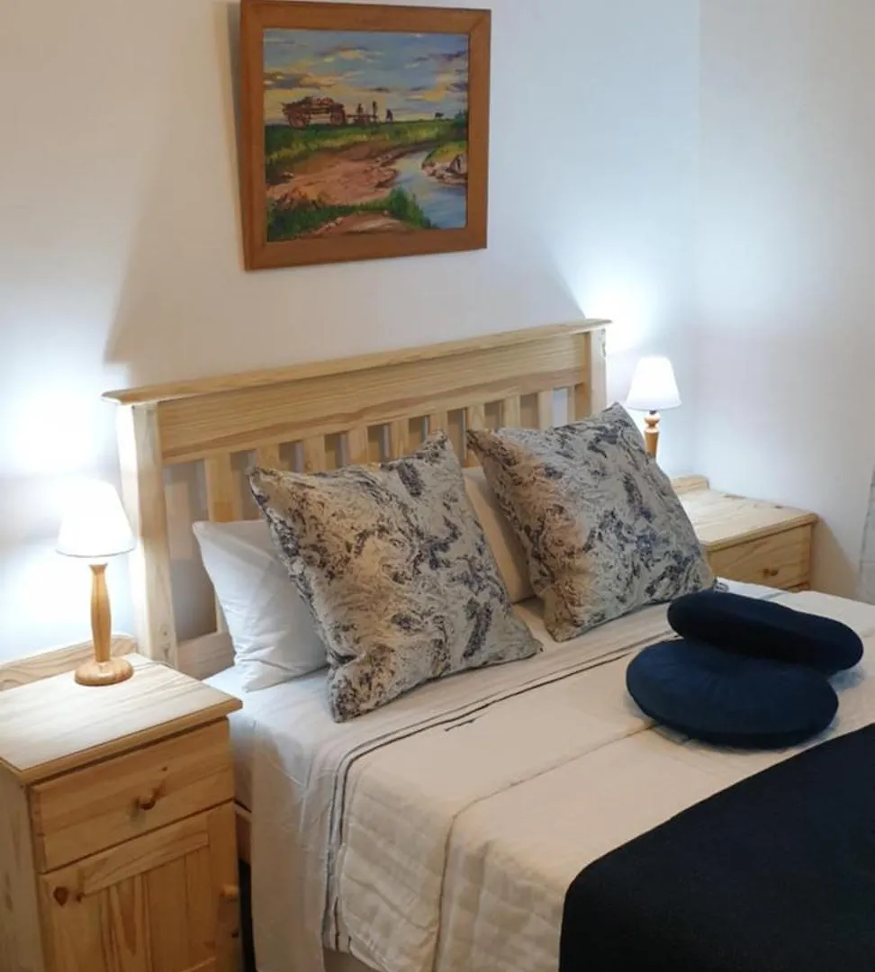 Hibiscus Cottage Strand